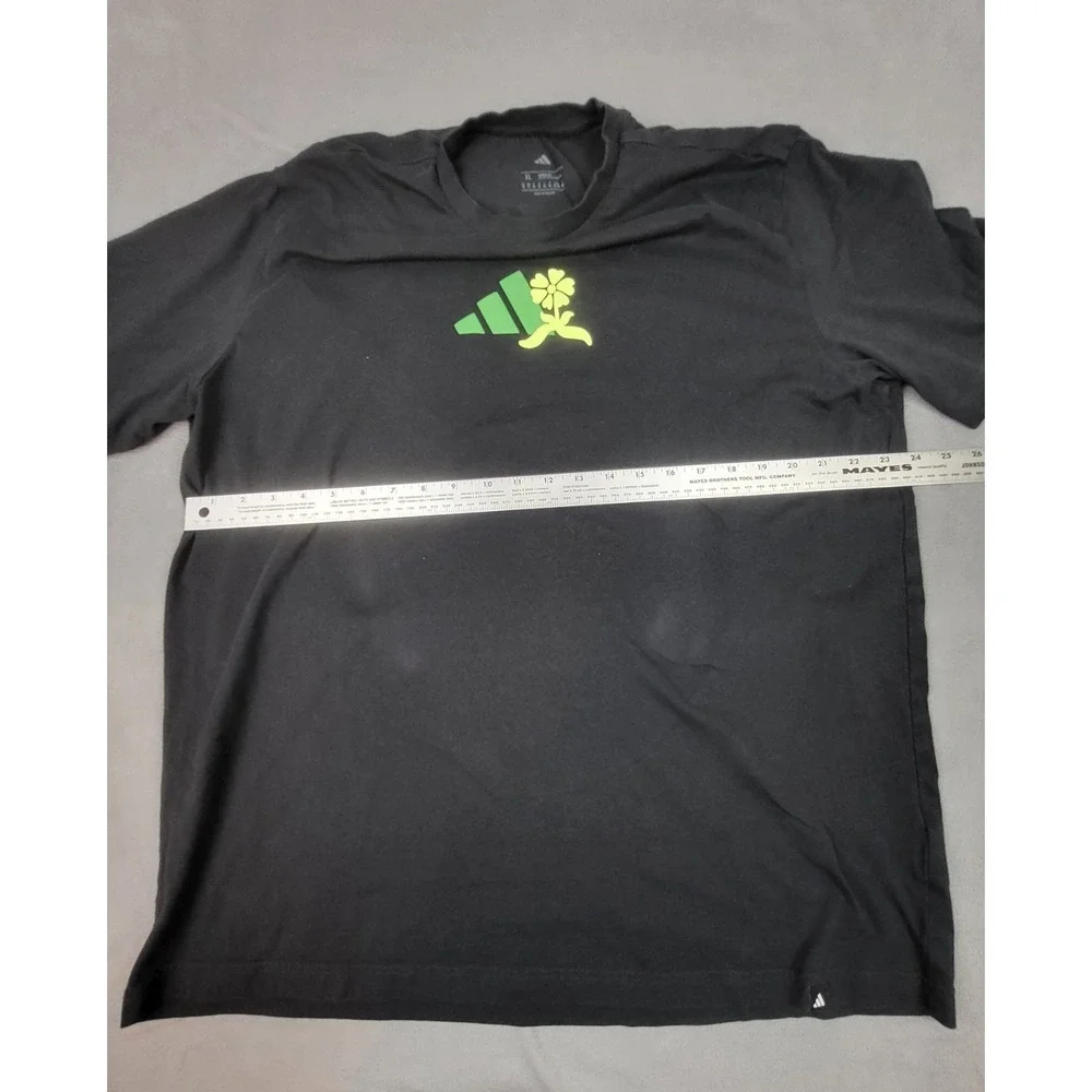 Adidas Black Flower Logo‎ T-Shirt Mens XL Shamrock Trefoil Graphic Short Sleeve